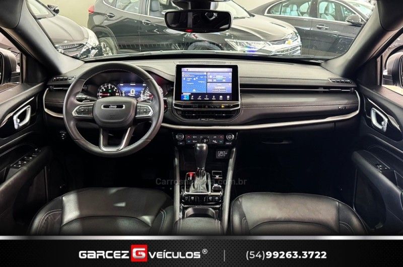 JEEP COMPASS 2.0 TURBO 350 80 ANOS 4X4 2021/2022 GARCEZ VEÍCULOS BENTO GONÇALVES / Carros no Vale