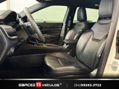 JEEP COMPASS 2.0 TURBO 350 80 ANOS 4X4 2021/2022 GARCEZ VEÍCULOS BENTO GONÇALVES / Carros no Vale