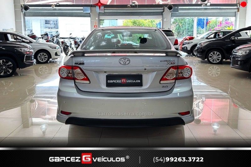 TOYOTA COROLLA 2.0 XRS 16V 2013/2014 GARCEZ VEÍCULOS BENTO GONÇALVES / Carros no Vale