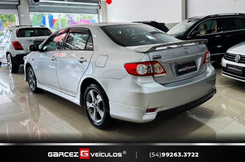 TOYOTA COROLLA 2.0 XRS 16V 2013/2014 GARCEZ VEÍCULOS BENTO GONÇALVES / Carros no Vale
