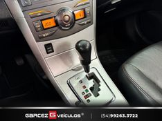 TOYOTA COROLLA 2.0 XRS 16V 2013/2014 GARCEZ VEÍCULOS BENTO GONÇALVES / Carros no Vale