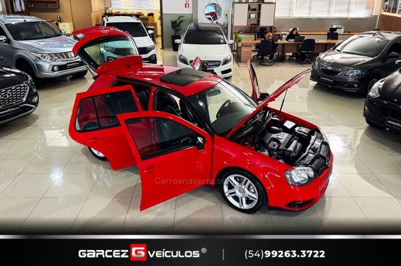 VOLKSWAGEN GOLF 1.8 MI GTI 20V 193CV TURBO 2008/2009 GARCEZ VEÍCULOS BENTO GONÇALVES / Carros no Vale