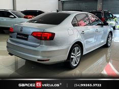 VOLKSWAGEN JETTA 2.0 TSI HIGHLINE 211CV TIPTRONIC 2015/2016 GARCEZ VEÍCULOS BENTO GONÇALVES / Carros no Vale