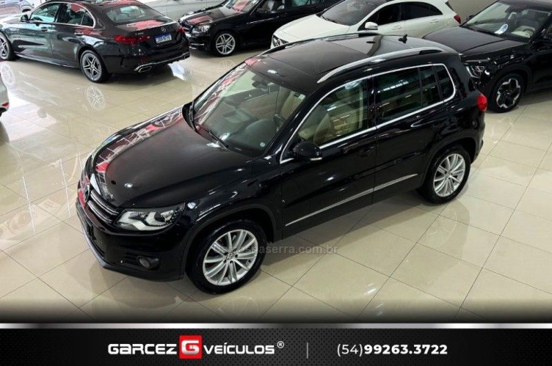 VOLKSWAGEN TIGUAN 2.0 TSI 16V TURBO TIPTRONIC 2013/2013 GARCEZ VEÍCULOS BENTO GONÇALVES / Carros no Vale