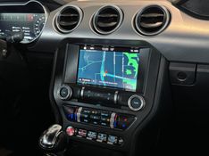 FORD MUSTANG 5.0 GT PREMIUM COUPÉ V8 32V 2017/2018 GRIFFCAR MULTIMARCAS DOIS IRMÃOS / Carros no Vale