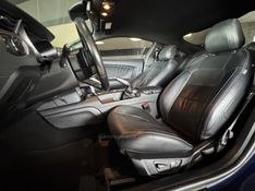 FORD MUSTANG 5.0 GT PREMIUM COUPÉ V8 32V 2017/2018 GRIFFCAR MULTIMARCAS DOIS IRMÃOS / Carros no Vale