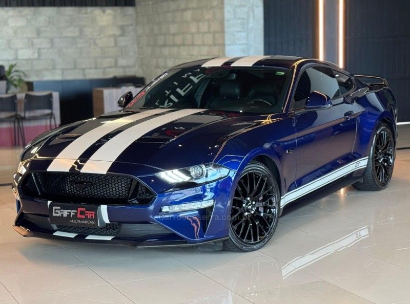 FORD MUSTANG 5.0 GT PREMIUM COUPÉ V8 32V 2017/2018 GRIFFCAR MULTIMARCAS DOIS IRMÃOS / Carros no Vale