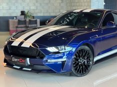 FORD MUSTANG 5.0 GT PREMIUM COUPÉ V8 32V 2017/2018 GRIFFCAR MULTIMARCAS DOIS IRMÃOS / Carros no Vale