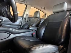 HONDA HR-V 1.8 16V EX 2017/2017 GRIFFCAR MULTIMARCAS DOIS IRMÃOS / Carros no Vale
