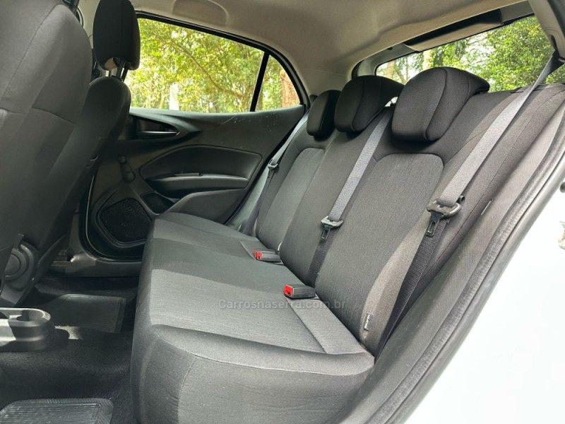 FIAT ARGO 1.0 DRIVE 6V 2022/2023 KASPER VEÍCULOS DOIS IRMÃOS / Carros no Vale