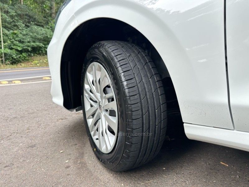 FIAT CRONOS 1.3 DRIVE 2023/2023 KASPER VEÍCULOS DOIS IRMÃOS / Carros no Vale