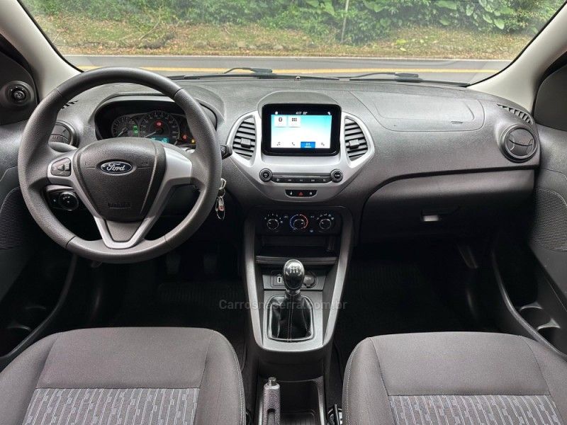 FORD KA 1.5 SE PLUS SEDAN 2019/2019 KASPER VEÍCULOS DOIS IRMÃOS / Carros no Vale