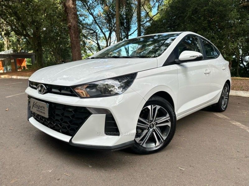 HYUNDAI HB20S 1.0 TGDI COMFORT 12V 2023/2024 KASPER VEÍCULOS DOIS IRMÃOS / Carros no Vale