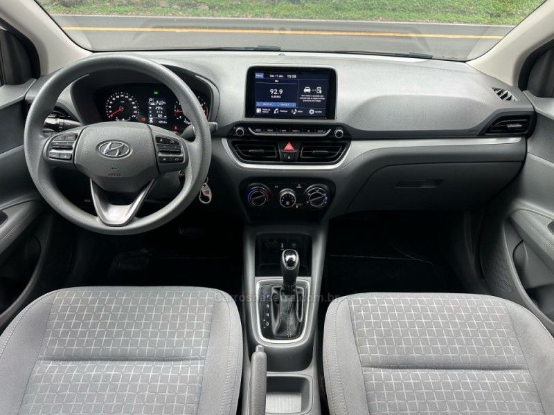 HYUNDAI HB20S 1.0 TGDI COMFORT 12V 2023/2024 KASPER VEÍCULOS DOIS IRMÃOS / Carros no Vale