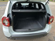 RENAULT DUSTER 1.6 INTENSE 16V 2023/2024 KASPER VEÍCULOS DOIS IRMÃOS / Carros no Vale