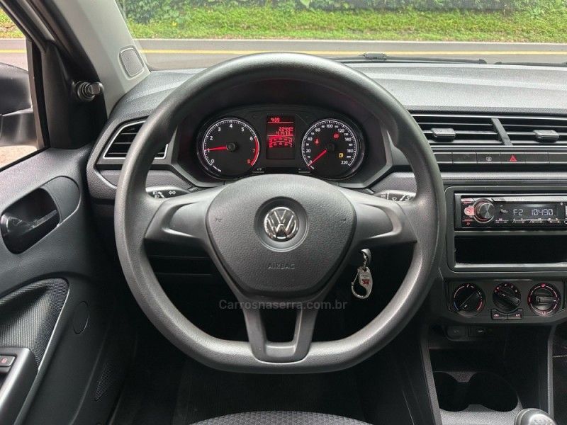 VOLKSWAGEN GOL 1.0 12V MPI TOTALFLEX 2022/2023 KASPER VEÍCULOS DOIS IRMÃOS / Carros no Vale