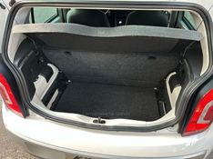 VOLKSWAGEN UP 1.0TSI CROSS 12V 2017/2017 KASPER VEÍCULOS DOIS IRMÃOS / Carros no Vale