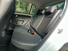 VOLKSWAGEN UP 1.0TSI CROSS 12V 2017/2017 KASPER VEÍCULOS DOIS IRMÃOS / Carros no Vale