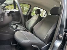 VOLKSWAGEN VOYAGE 1.6 MSI TOTALFLEX 8V 2018/2019 KASPER VEÍCULOS DOIS IRMÃOS / Carros no Vale