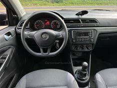 VOLKSWAGEN VOYAGE 1.6 MSI TOTALFLEX 8V 2018/2019 KASPER VEÍCULOS DOIS IRMÃOS / Carros no Vale