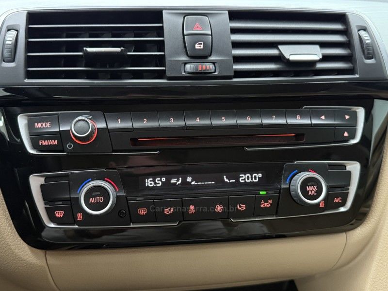BMW 320I 2.0 16V TURBO ACTIVE 2016/2017 FOCAR VEÍCULOS CAXIAS DO SUL / Carros no Vale