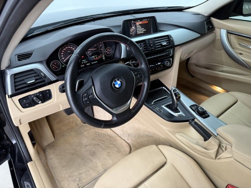 BMW 320I 2.0 16V TURBO ACTIVE 2016/2017 FOCAR VEÍCULOS CAXIAS DO SUL / Carros no Vale