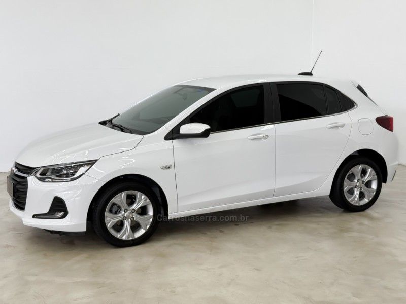 CHEVROLET ONIX 1.0 PREMIER 12V TURBO 2020/2021 FOCAR VEÍCULOS CAXIAS DO SUL / Carros no Vale