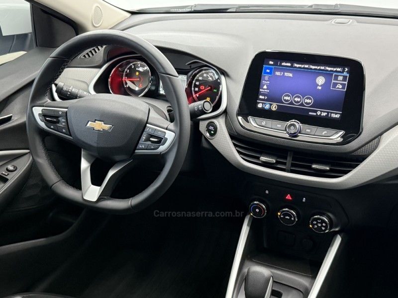 CHEVROLET ONIX 1.0 PREMIER 12V TURBO 2020/2021 FOCAR VEÍCULOS CAXIAS DO SUL / Carros no Vale
