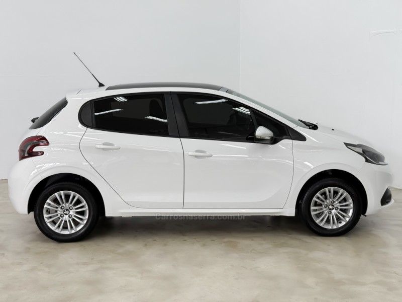 PEUGEOT 208 1.2 ALLURE 12V 2018/2019 FOCAR VEÍCULOS CAXIAS DO SUL / Carros no Vale