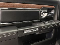 RAM 2500 LARAMIE 6.7 CD 4X4 TDI 2018/2018 FOCAR VEÍCULOS CAXIAS DO SUL / Carros no Vale