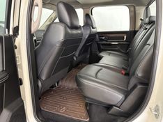 RAM 2500 LARAMIE 6.7 CD 4X4 TDI 2018/2018 FOCAR VEÍCULOS CAXIAS DO SUL / Carros no Vale