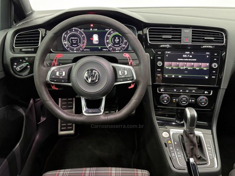 VOLKSWAGEN GOLF 2.0 TSI GTI 16V TURBO 2019/2019 FOCAR VEÍCULOS CAXIAS DO SUL / Carros no Vale