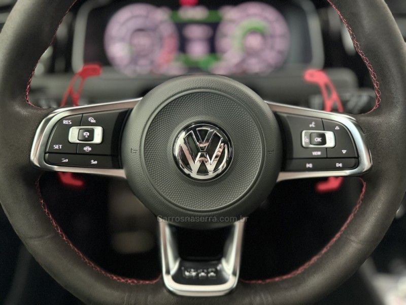 VOLKSWAGEN GOLF 2.0 TSI GTI 16V TURBO 2019/2019 FOCAR VEÍCULOS CAXIAS DO SUL / Carros no Vale