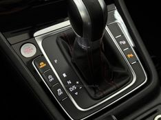 VOLKSWAGEN GOLF 2.0 TSI GTI 16V TURBO 2019/2019 FOCAR VEÍCULOS CAXIAS DO SUL / Carros no Vale
