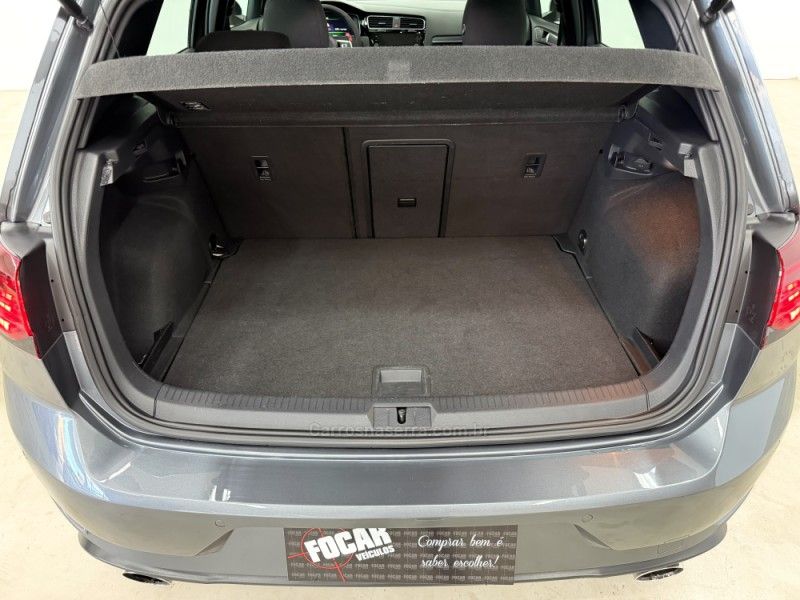 VOLKSWAGEN GOLF 2.0 TSI GTI 16V TURBO 2019/2019 FOCAR VEÍCULOS CAXIAS DO SUL / Carros no Vale