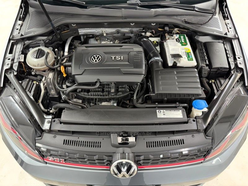 VOLKSWAGEN GOLF 2.0 TSI GTI 16V TURBO 2019/2019 FOCAR VEÍCULOS CAXIAS DO SUL / Carros no Vale