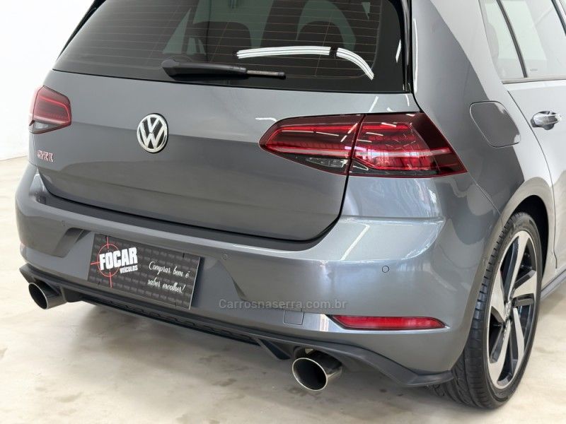 VOLKSWAGEN GOLF 2.0 TSI GTI 16V TURBO 2019/2019 FOCAR VEÍCULOS CAXIAS DO SUL / Carros no Vale
