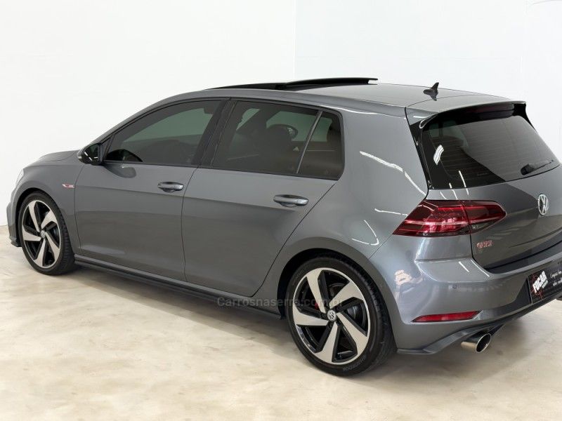 VOLKSWAGEN GOLF 2.0 TSI GTI 16V TURBO 2019/2019 FOCAR VEÍCULOS CAXIAS DO SUL / Carros no Vale