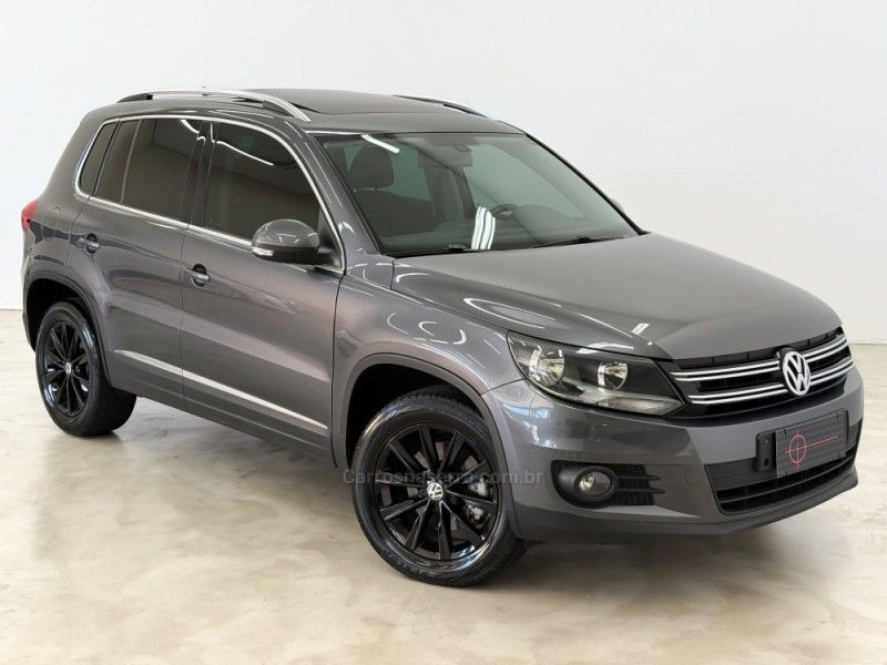 VOLKSWAGEN TIGUAN 2.0 TSI 16V TURBO TIPTRONIC 2014/2015 FOCAR VEÍCULOS CAXIAS DO SUL / Carros no Vale