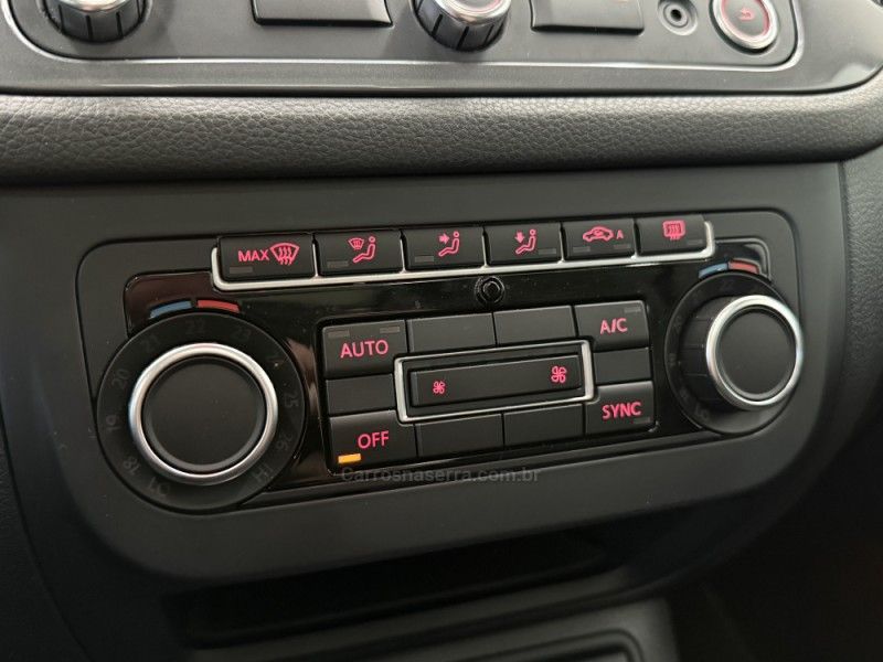 VOLKSWAGEN TIGUAN 2.0 TSI 16V TURBO TIPTRONIC 2014/2015 FOCAR VEÍCULOS CAXIAS DO SUL / Carros no Vale