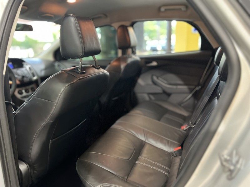 FORD FOCUS 1.6 SE 16V 2014/2014 PRIME MULTIMARCAS CAXIAS DO SUL / Carros no Vale