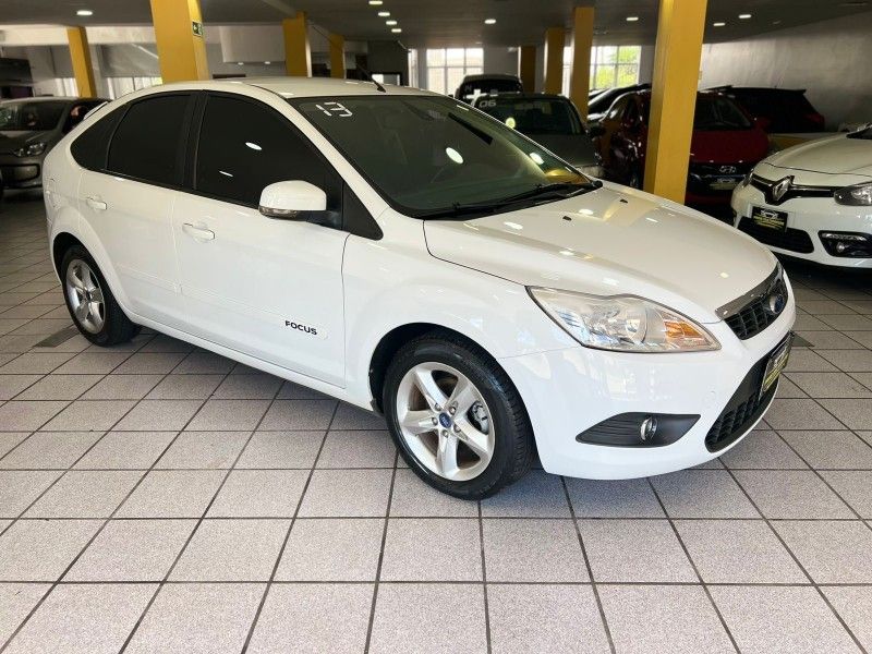 FORD FOCUS 2.0 GLX 16V 2013/2013 PRIME MULTIMARCAS CAXIAS DO SUL / Carros no Vale