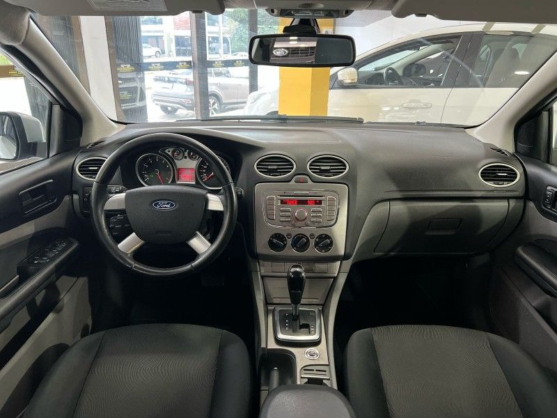 FORD FOCUS 2.0 SE 16V 2013/2013 PRIME MULTIMARCAS CAXIAS DO SUL / Carros no Vale