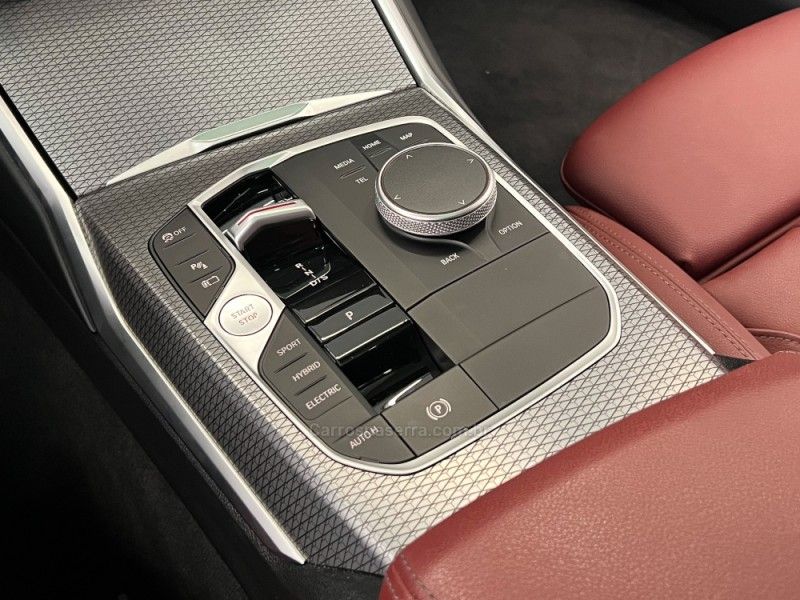 BMW 330E 2.0 M SPORT 16V TURBO HÍBRIDO 2022/2023 ÓTIMA CAR FLORES DA CUNHA / Carros no Vale