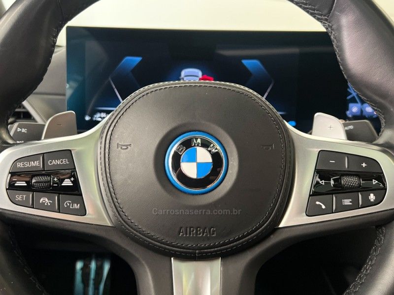 BMW 330E 2.0 M SPORT 16V TURBO HÍBRIDO 2022/2023 ÓTIMA CAR FLORES DA CUNHA / Carros no Vale