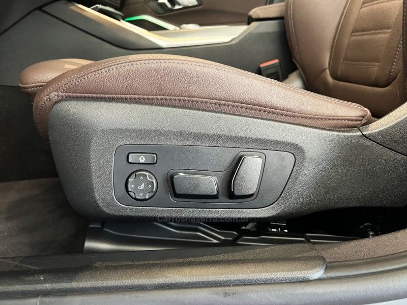 BMW 330E 2.0 M SPORT 16V TURBO HÍBRIDO 2025/2025 ÓTIMA CAR FLORES DA CUNHA / Carros no Vale