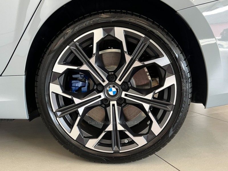 BMW 330E 2.0 M SPORT 16V TURBO HÍBRIDO 2025/2025 ÓTIMA CAR FLORES DA CUNHA / Carros no Vale