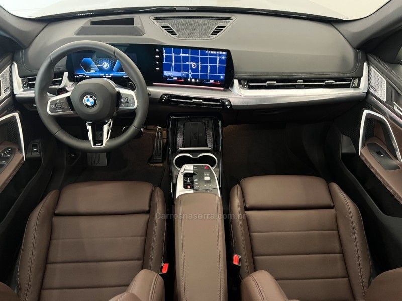 BMW X1 2.0 SDRIVE20I M SPORT 16V TURBO 2025/2025 ÓTIMA CAR FLORES DA CUNHA / Carros no Vale