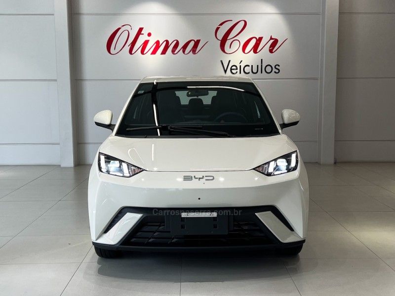 BYD DOLPHIN MINI ELÉTRICO 2024/2025 ÓTIMA CAR FLORES DA CUNHA / Carros no Vale
