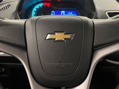CHEVROLET ONIX 1.4 MPFI LT 8V 2015/2016 ÓTIMA CAR FLORES DA CUNHA / Carros no Vale